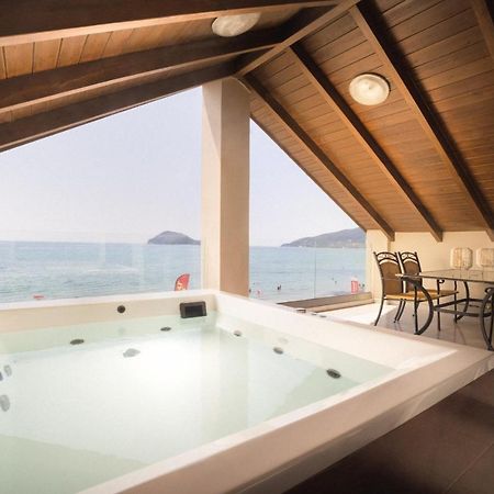George Beachfront Apartments Lithakia  외부 사진