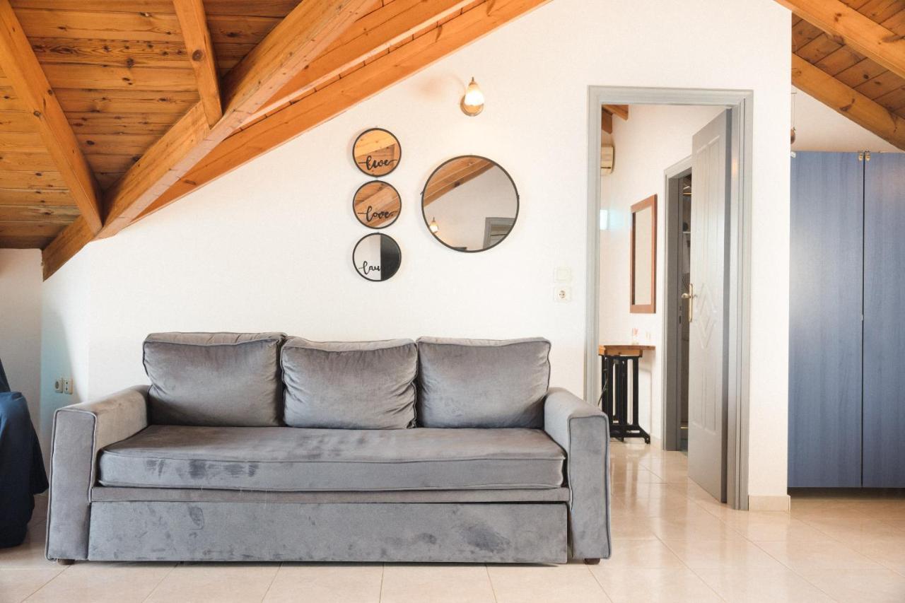 George Beachfront Apartments Lithakia  외부 사진