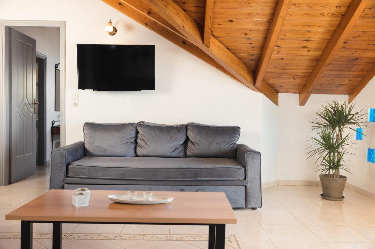 George Beachfront Apartments Lithakia  외부 사진