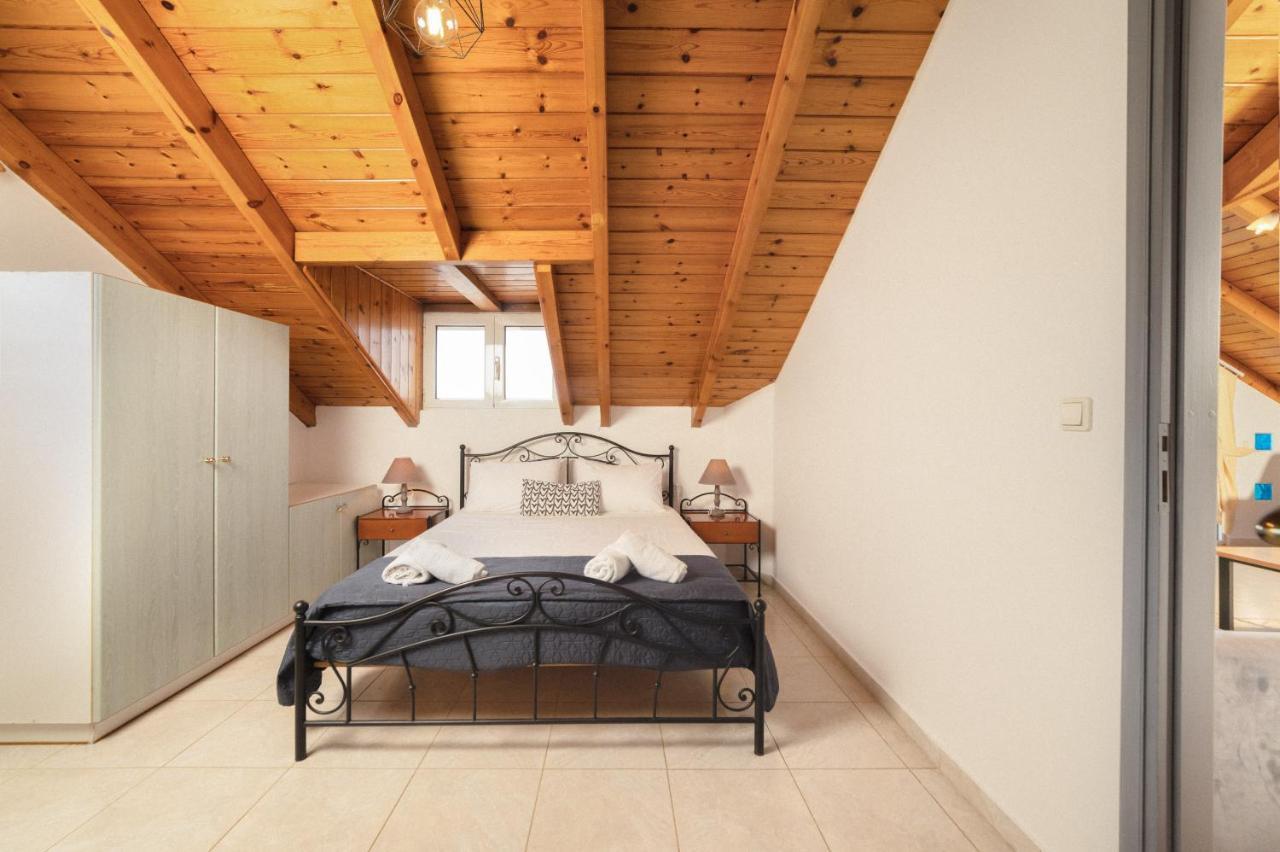 George Beachfront Apartments Lithakia  외부 사진