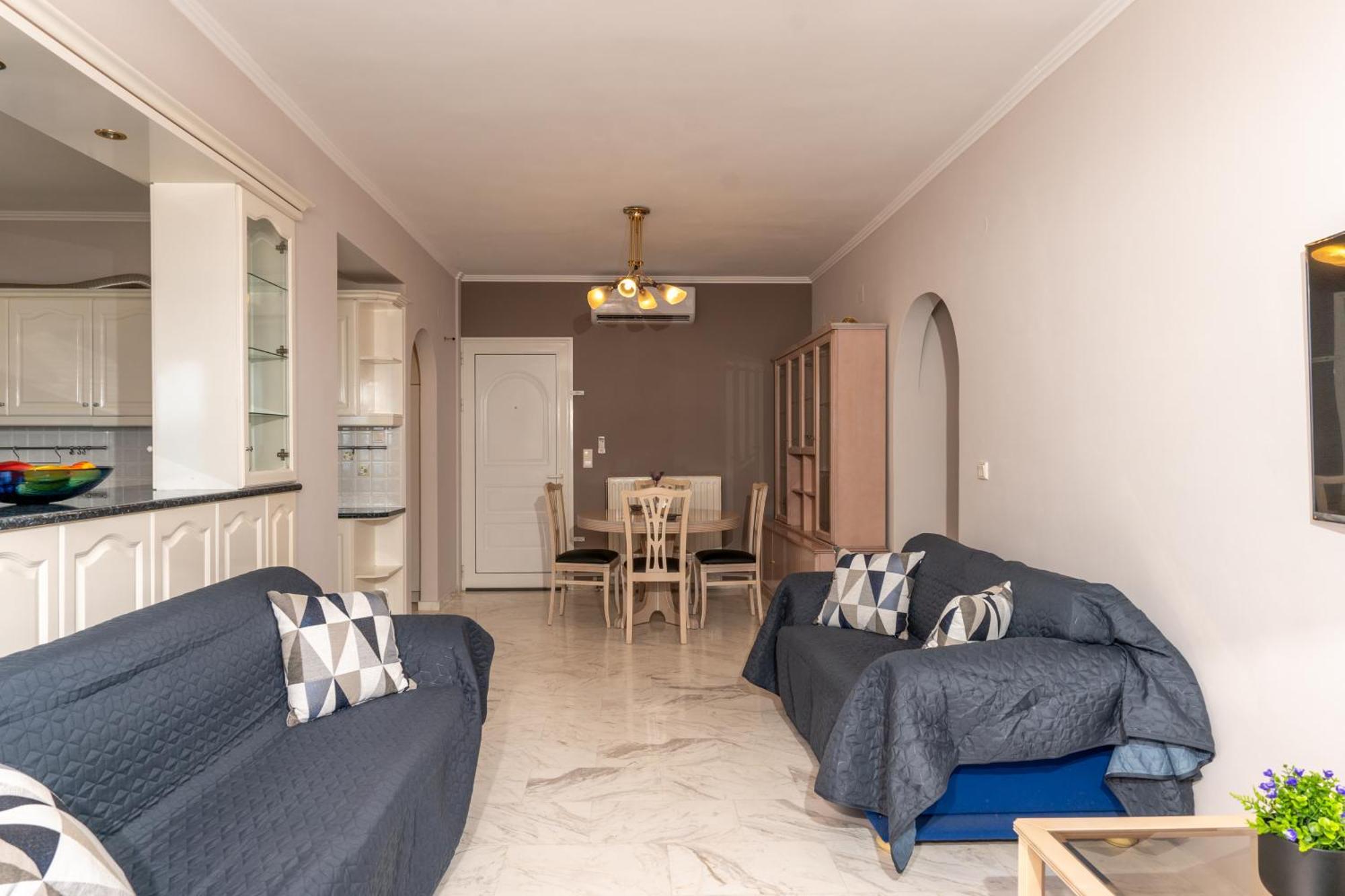 George Beachfront Apartments Lithakia  객실 사진