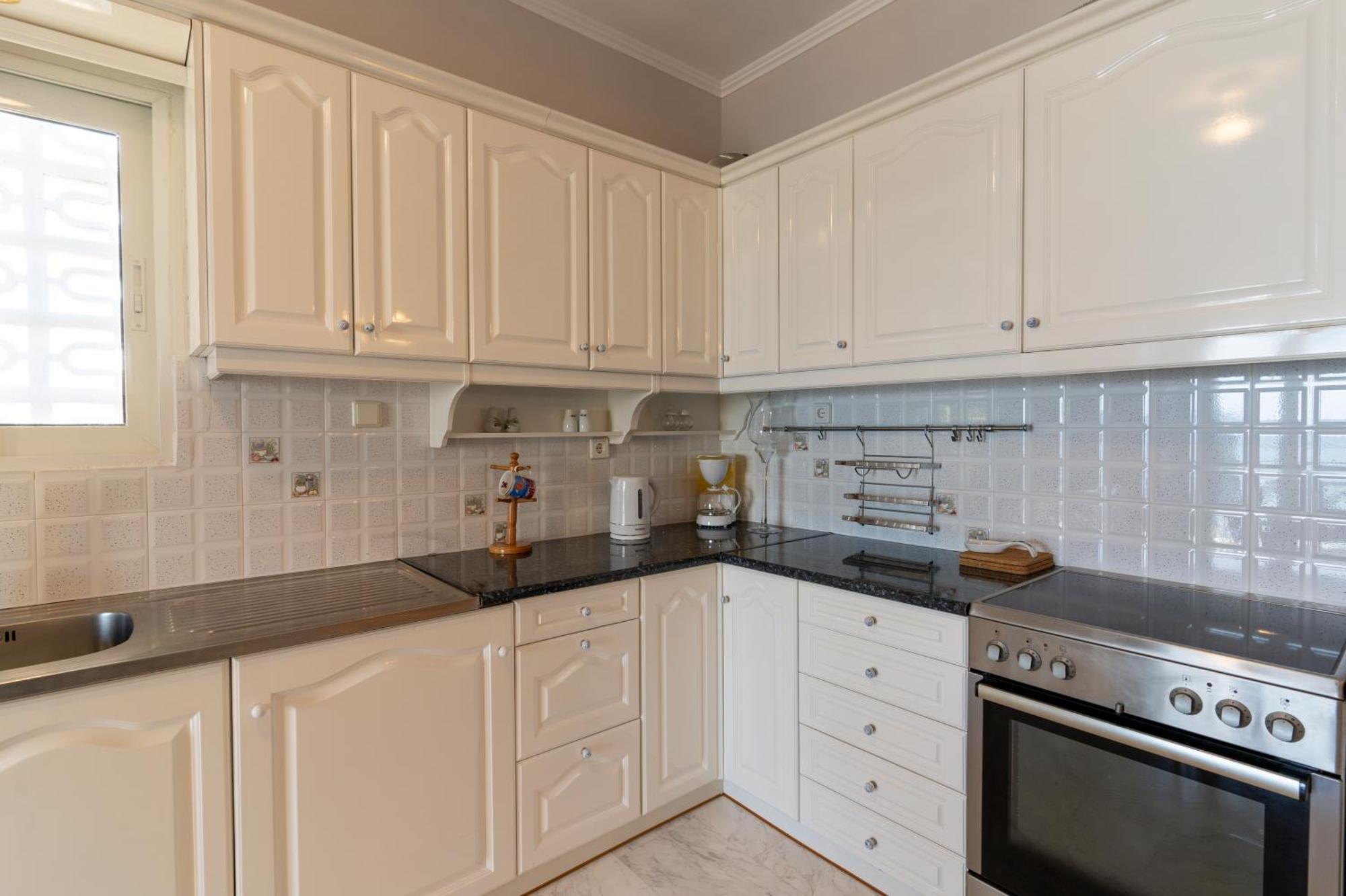 George Beachfront Apartments Lithakia  객실 사진