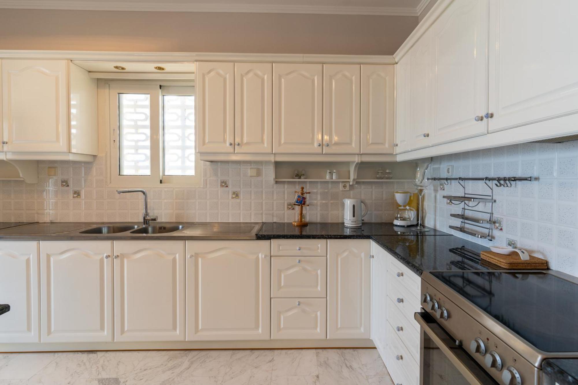 George Beachfront Apartments Lithakia  외부 사진
